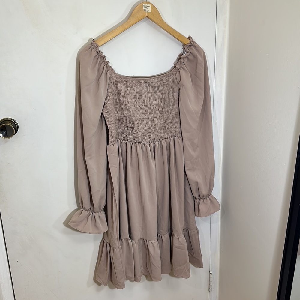 Dress - Picture 2 of 2